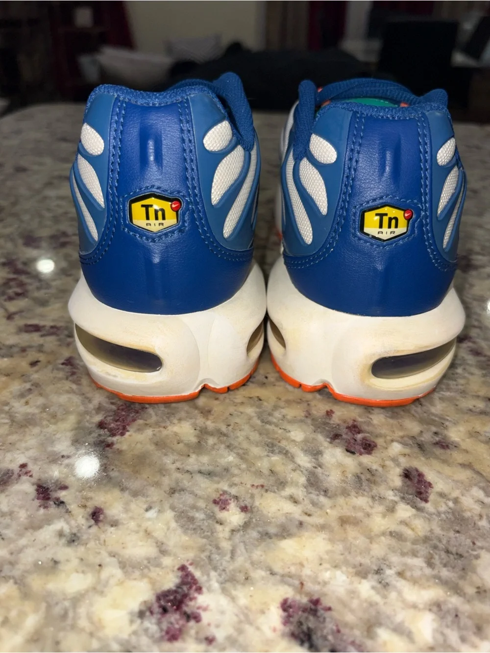 Nike Air Tuned 1 (TN) Kids Boys Size 7Y White/Blue/Green Sneakers